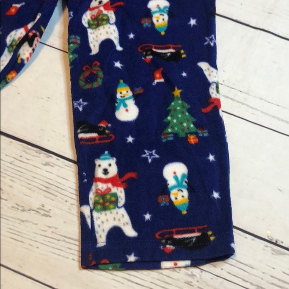 Cat & Jack baby boys christmas pajama set - Picture 11 of 13